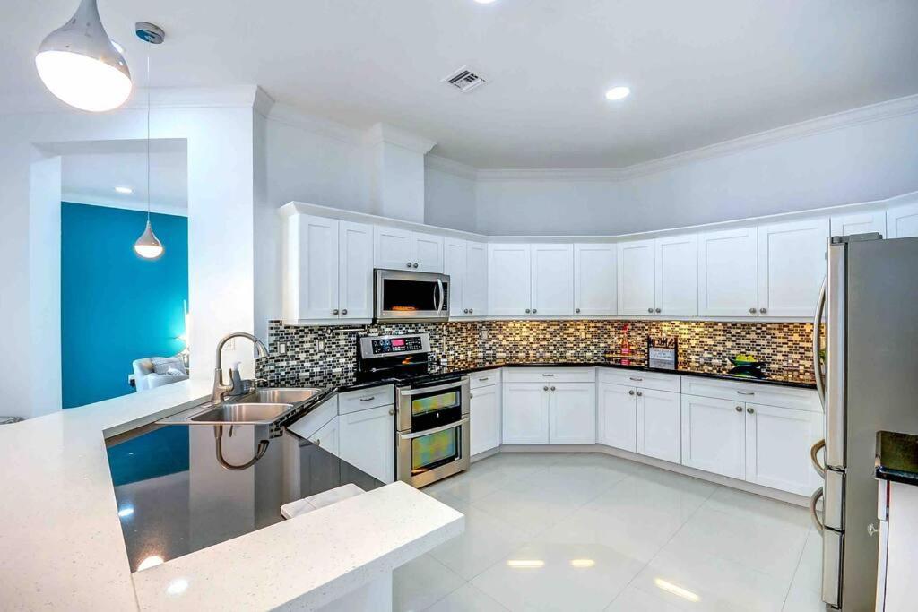 Miami 5Br Villa W Heated Pool, Games & Bbq L01 Катлер-Бей Экстерьер фото
