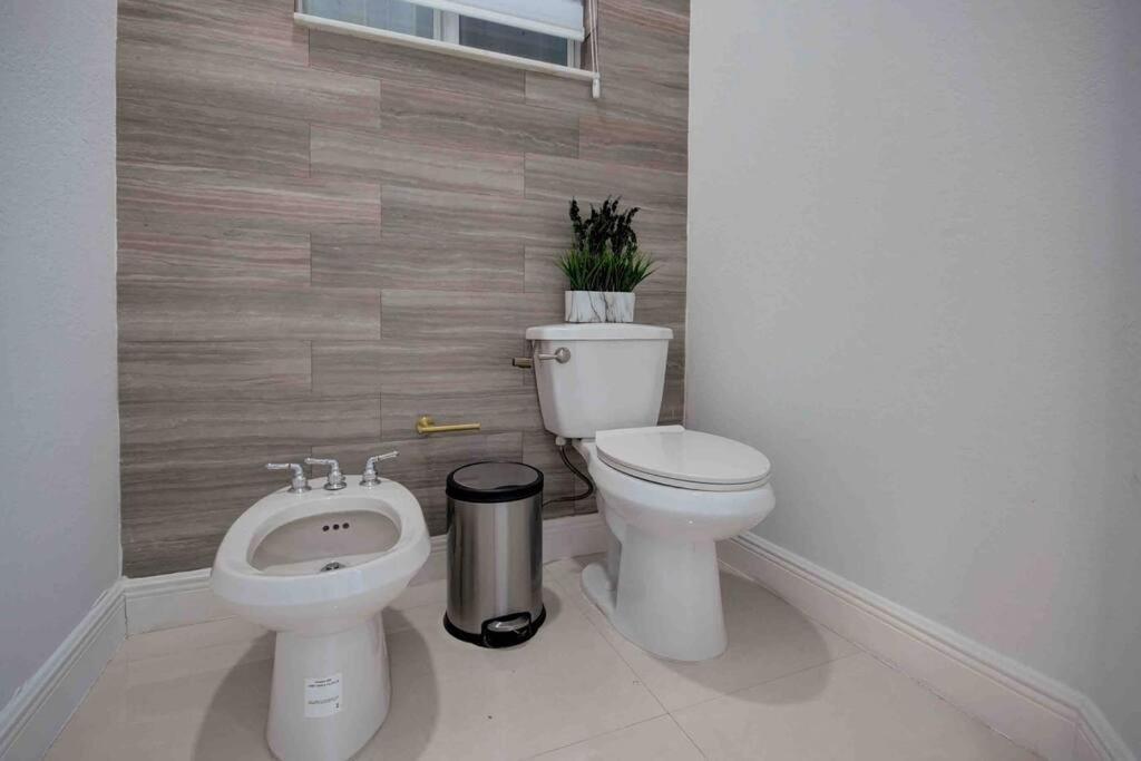 Miami 5Br Villa W Heated Pool, Games & Bbq L01 Катлер-Бей Экстерьер фото