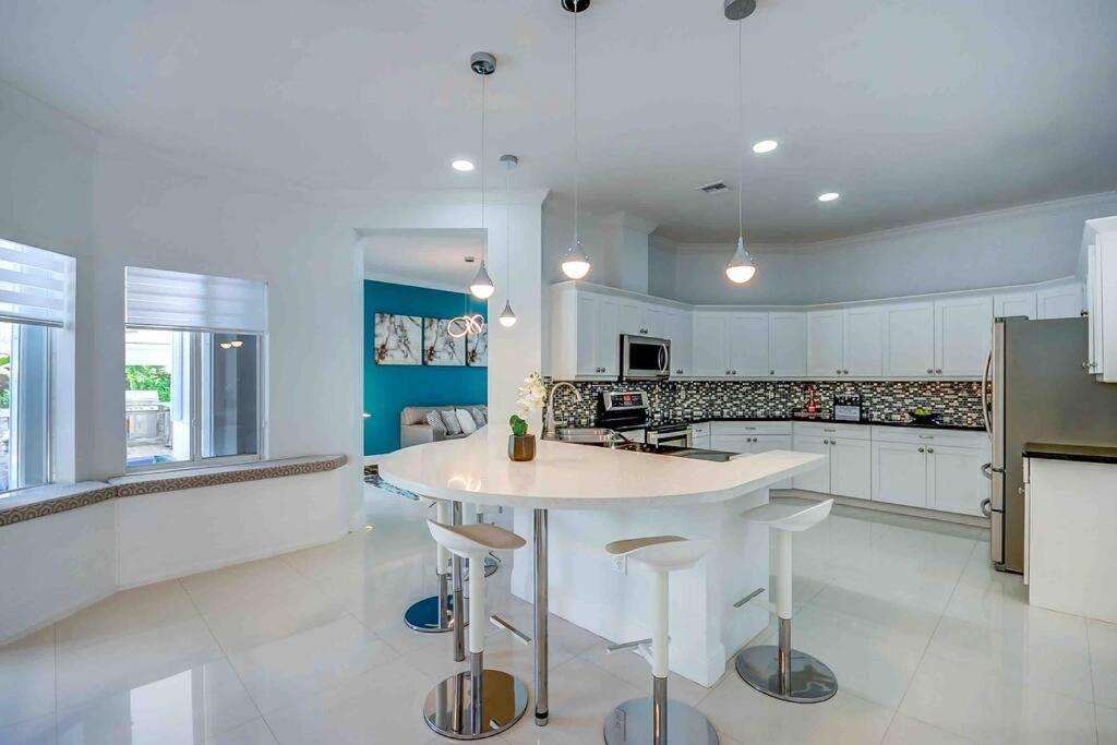 Miami 5Br Villa W Heated Pool, Games & Bbq L01 Катлер-Бей Экстерьер фото